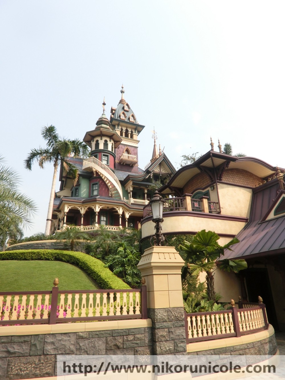 Travel-Hong-Kong-Disneyland-Lifestyle-Blogger-Nikoru-Nicole27