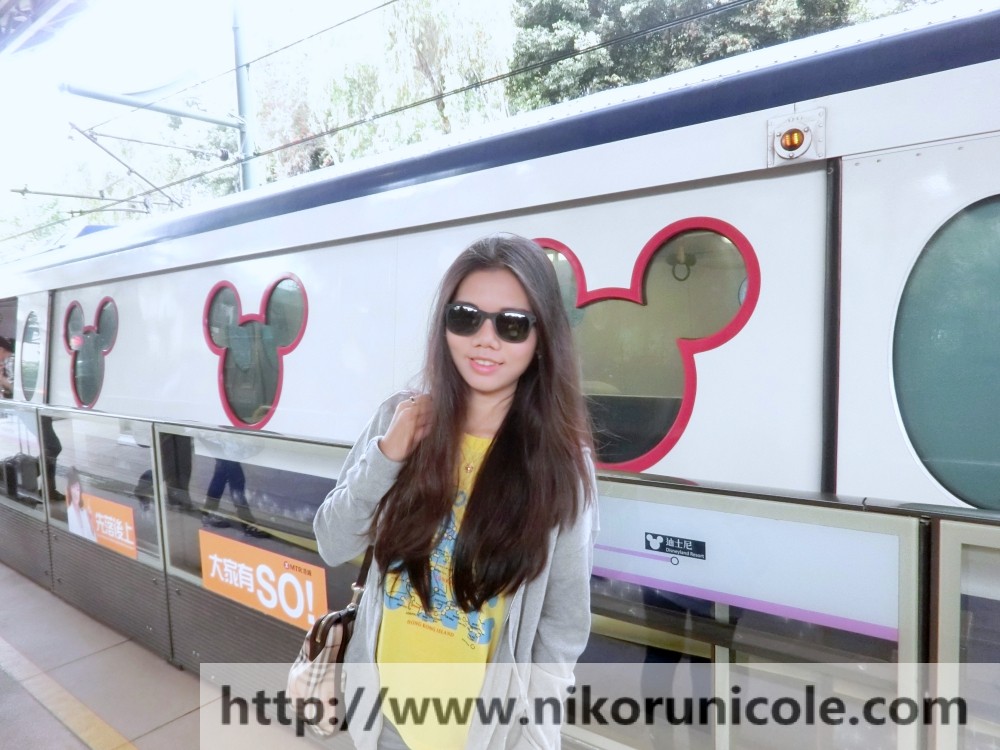 Travel-Hong-Kong-Disneyland-Lifestyle-Blogger-Nikoru-Nicole4